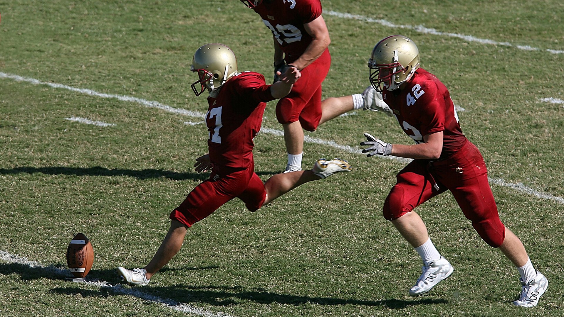足球比赛视频解读缺少战术层次引导,足球比赛体系与战术打法