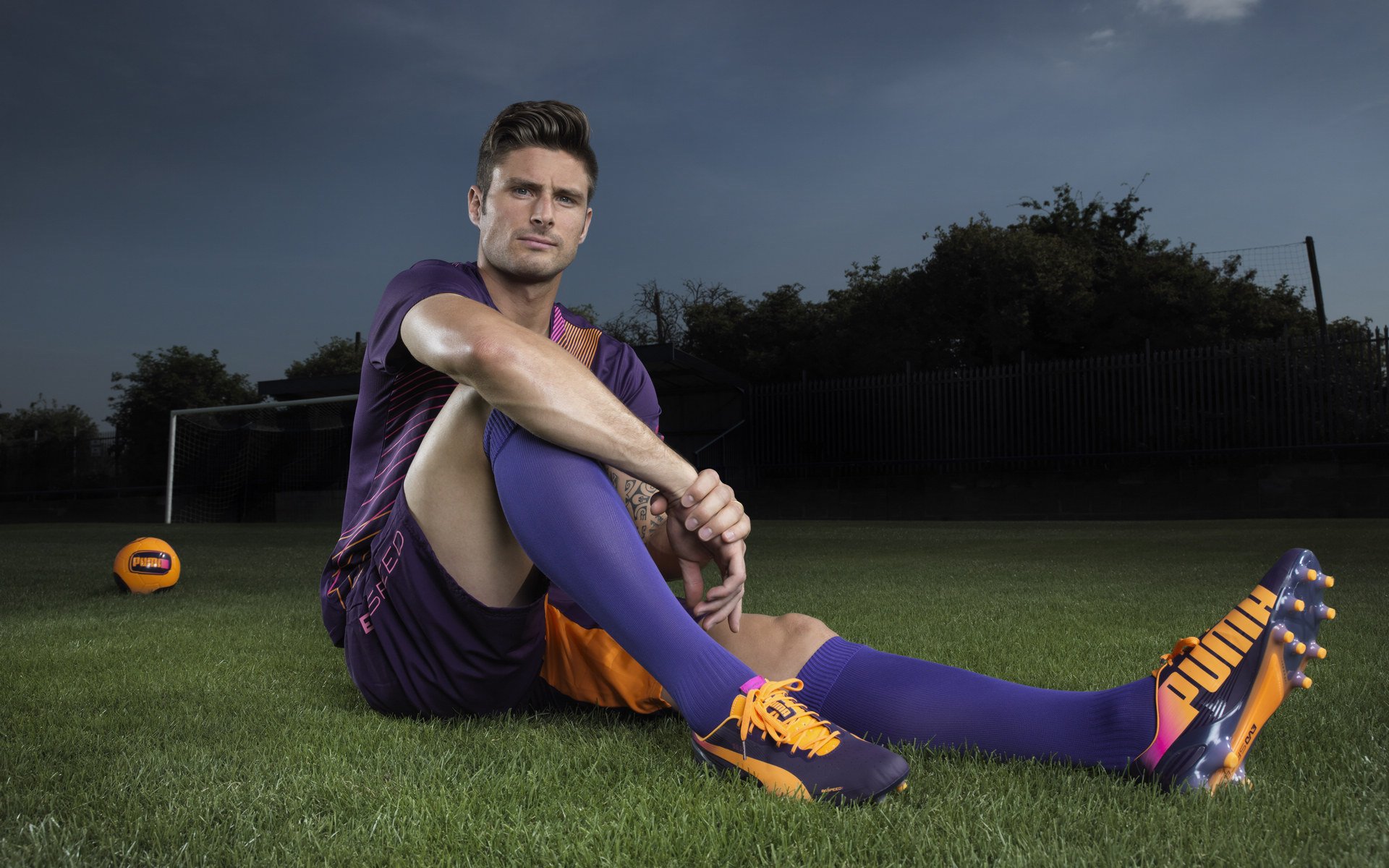 爱游戏在线登录入口-丹·卡特：全黑队的战术大师，橄榄球历史的无冕王者，丹.卡特